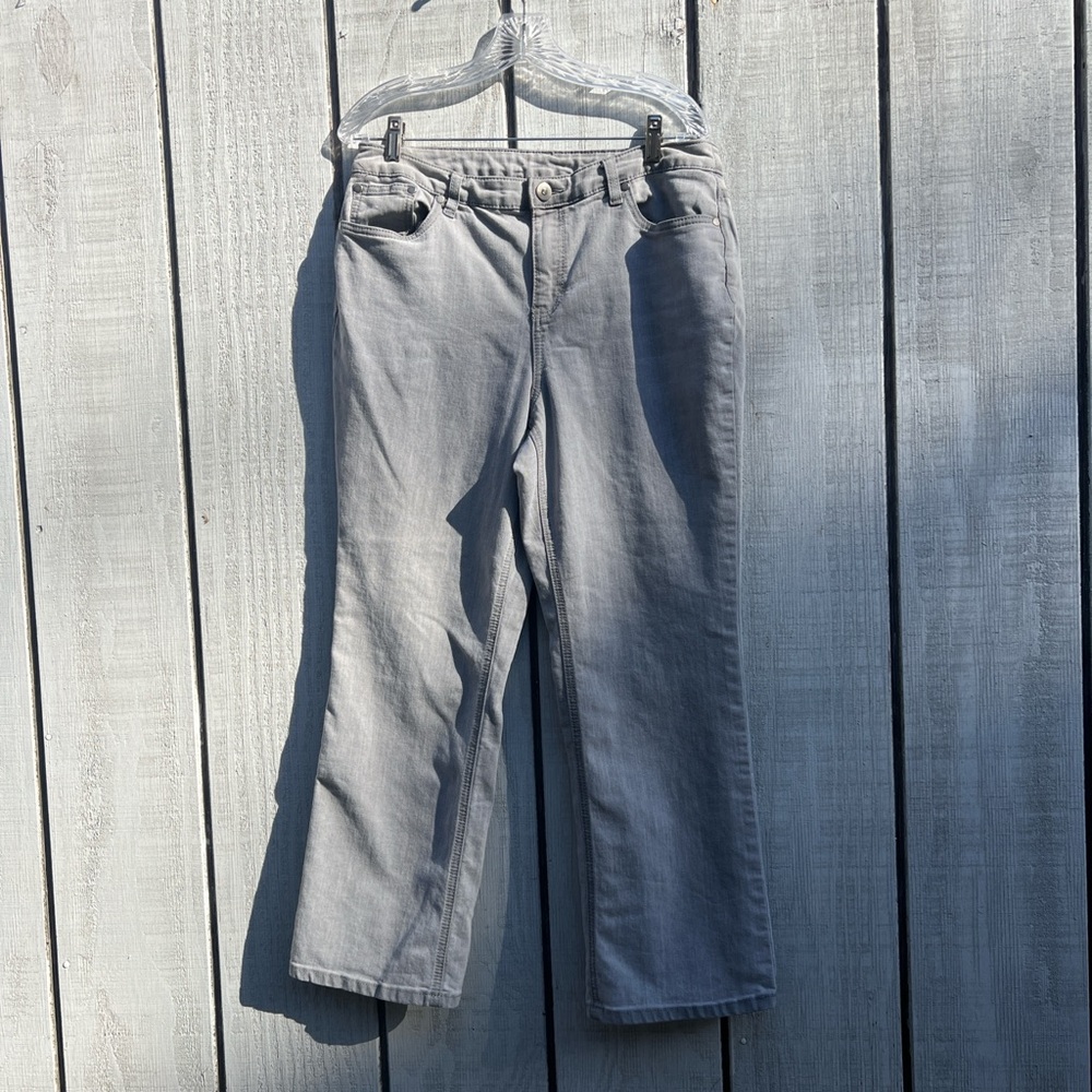 Gray Denim Jeans cotton blend embroidered pockets size 10 Short